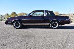 Buick Regal Limited Turbo T-Type on GNX Wheels 1987 года 